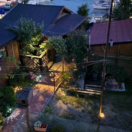 Z Widokiem Na Jezioro Lodge Mikolajki (Mragowo)