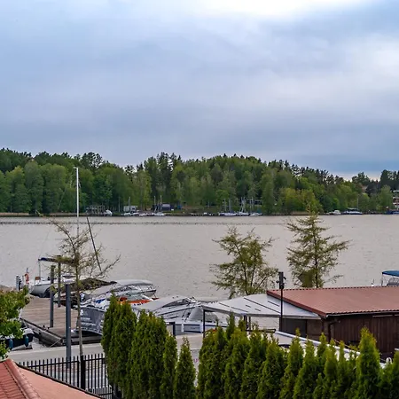 Z Widokiem Na Jezioro Mikołajki