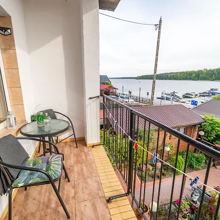 Z Widokiem Na Jezioro Lodge Mikołajki