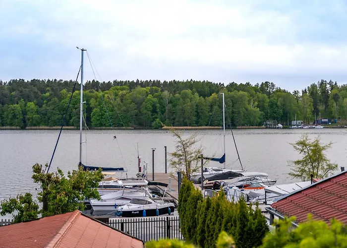 Z Widokiem Na Jezioro *