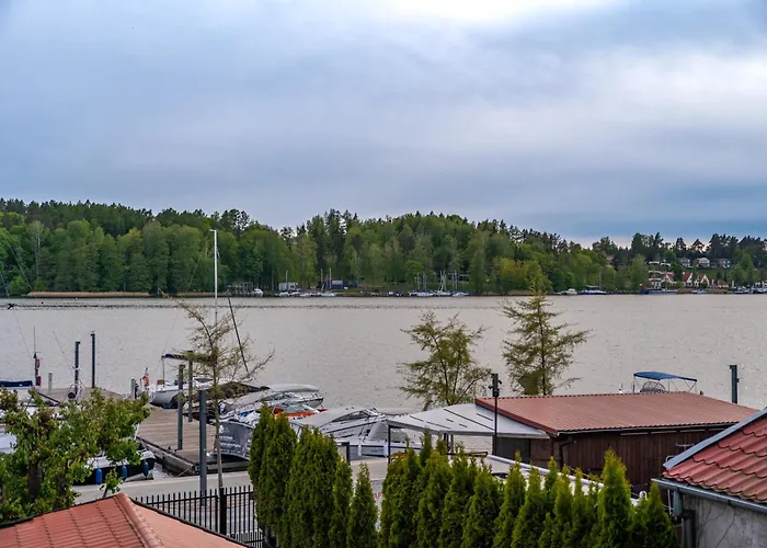 Z Widokiem Na Jezioro Mikołajki